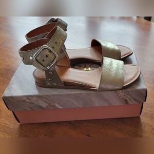 Franco Sarto Metallic Silver Leather Ankle-Strap Sandals 7 Toe Strap